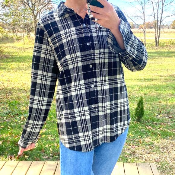 Quince black and white plaid soft button up shirt - Picture 7 of 7